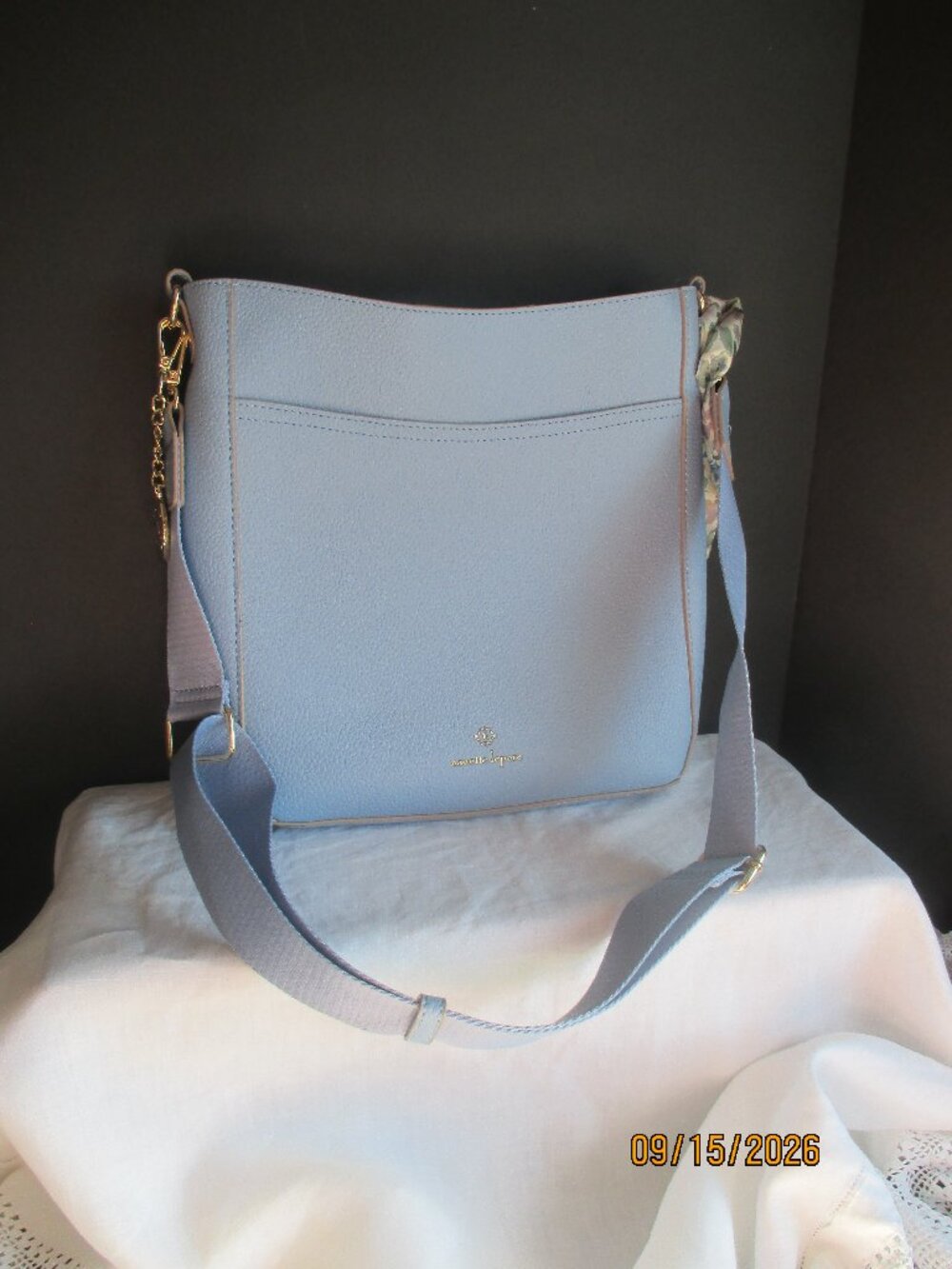NANETTE LEPORE BUCKET BAG/ICE BLUE/NEW